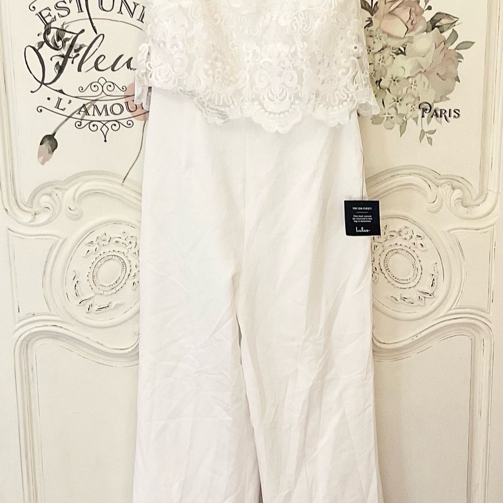 Lulus Exquisite Posture Jumpsuit White Floral Embroidered Tiered Size L NWT - Picture 3 of 12
